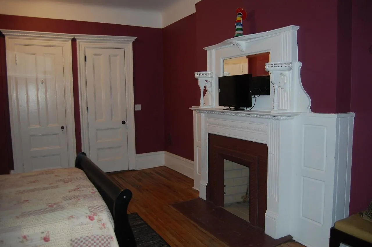 The Melva Inn New York Guest house